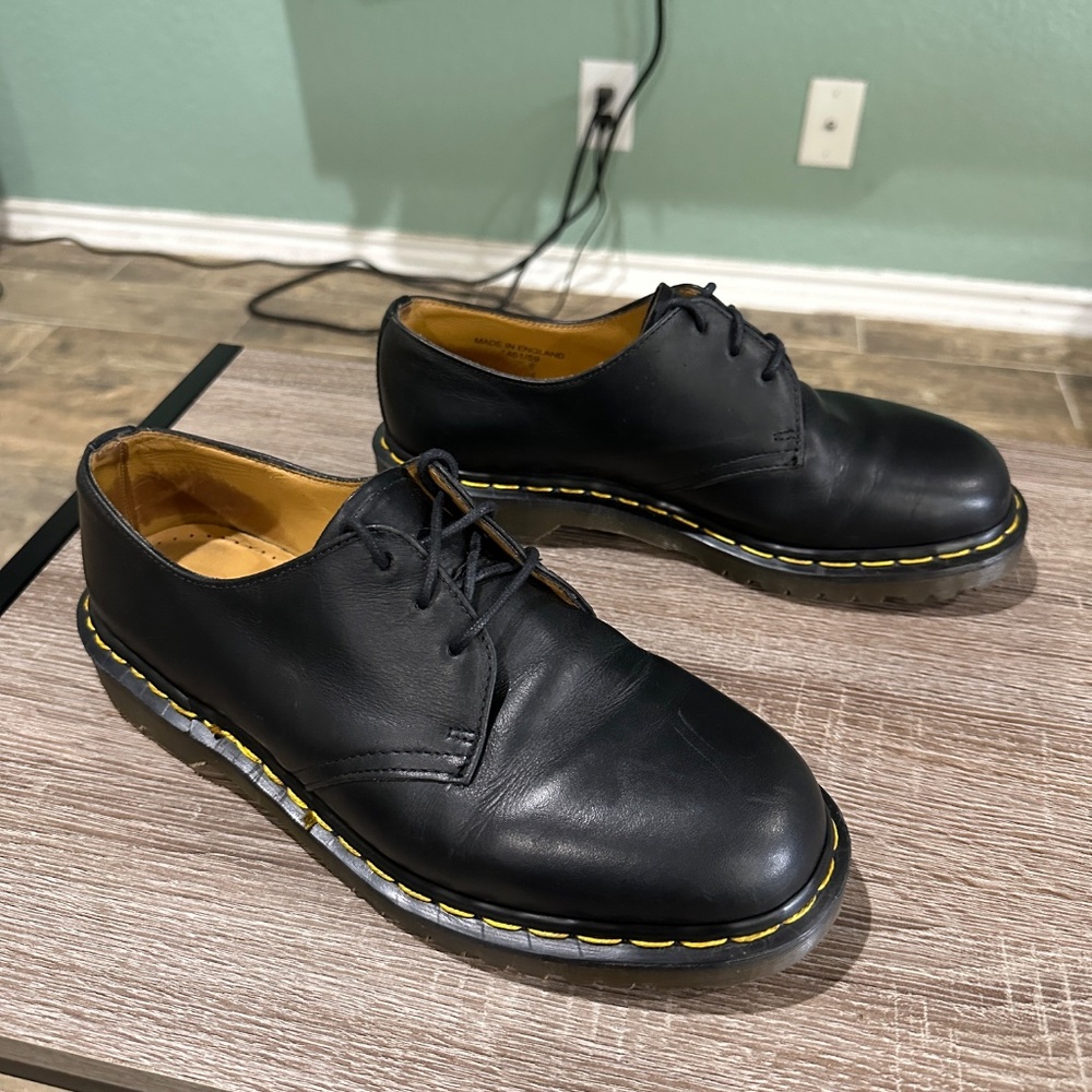 Dr. Martens 1461 Made in England vintage 9 US Men